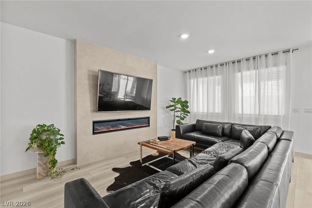 9935 Joshua Foothills, Las Vegas, NV 89178