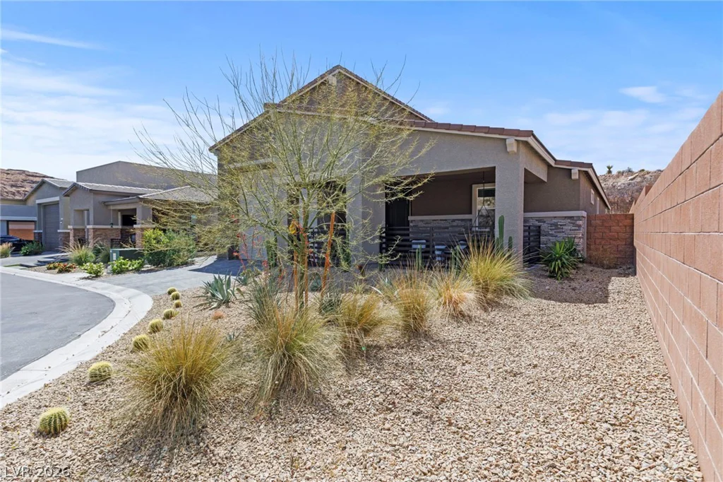 9935 Joshua Foothills, Las Vegas, NV 89178