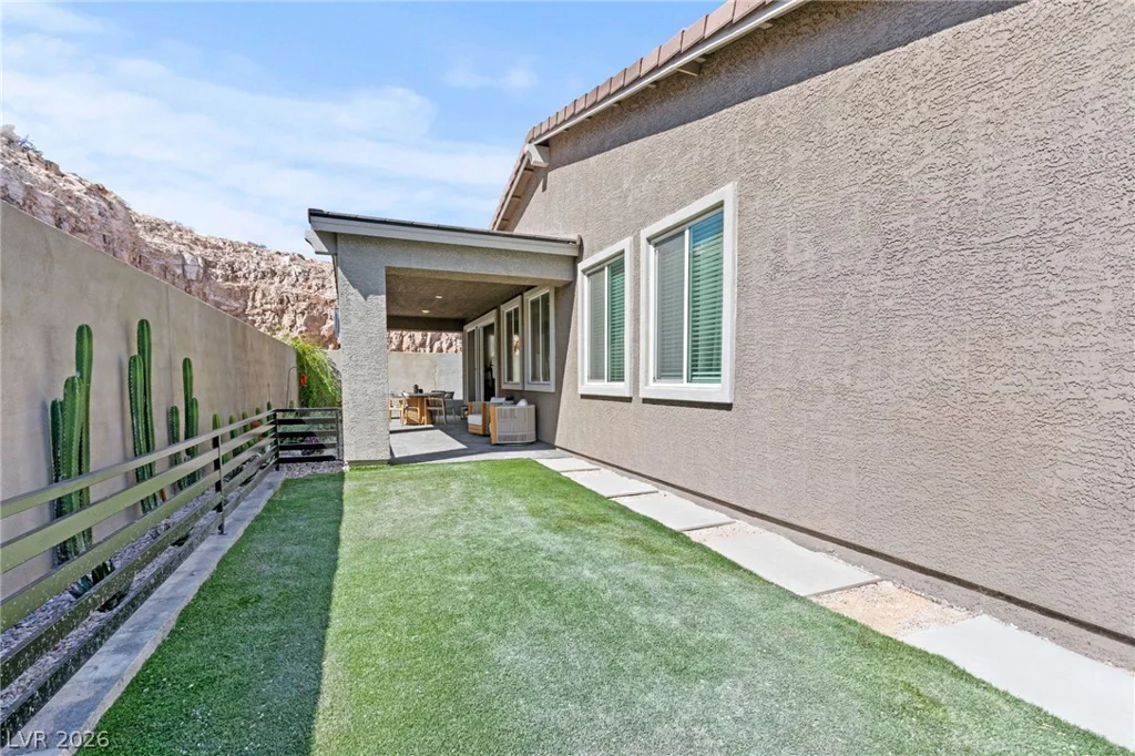 9935 Joshua Foothills, Las Vegas, NV 89178