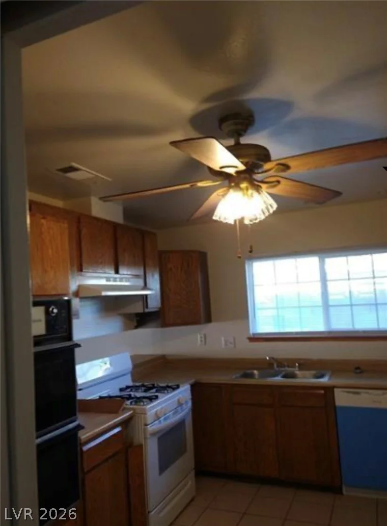 212 Bradshaw, Las Vegas, NV 89145
