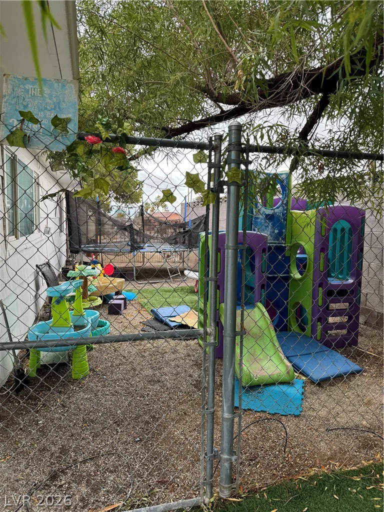 212 Bradshaw, Las Vegas, NV 89145