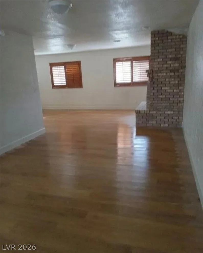 7664 Angel Crest, Las Vegas, NV 89117