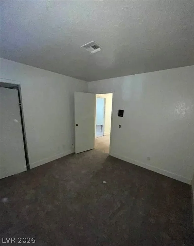 7664 Angel Crest, Las Vegas, NV 89117