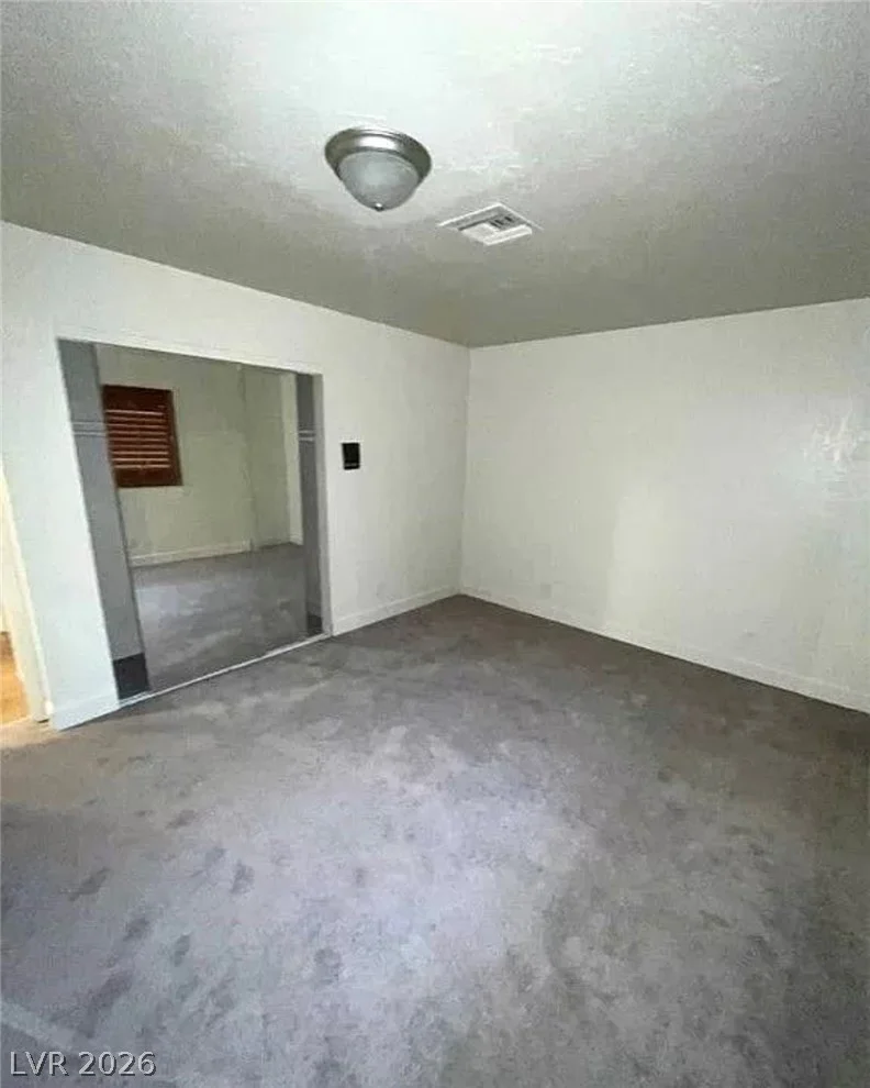 7664 Angel Crest, Las Vegas, NV 89117