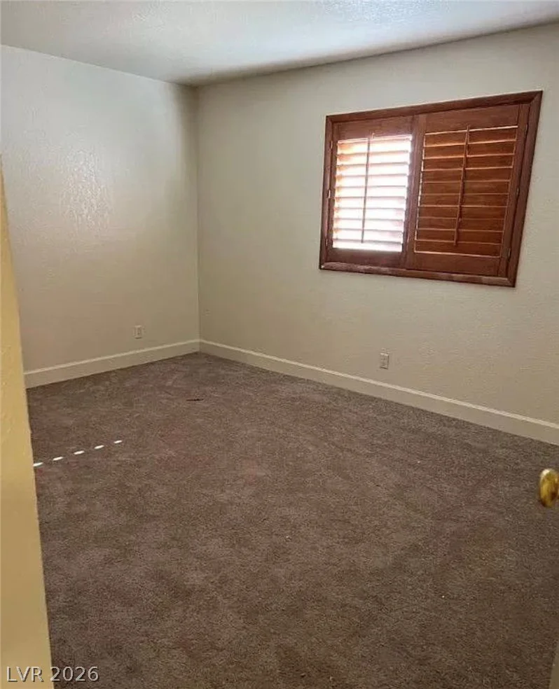 7664 Angel Crest, Las Vegas, NV 89117