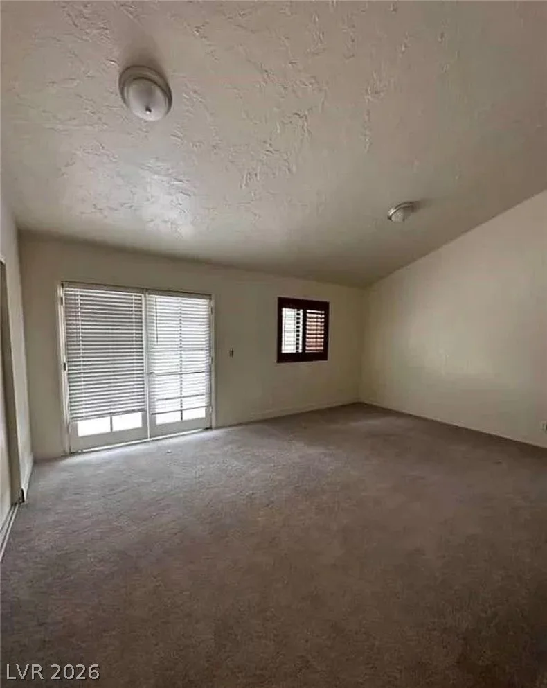 7664 Angel Crest, Las Vegas, NV 89117