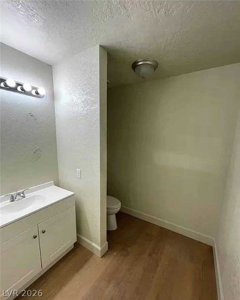 7664 Angel Crest, Las Vegas, NV 89117