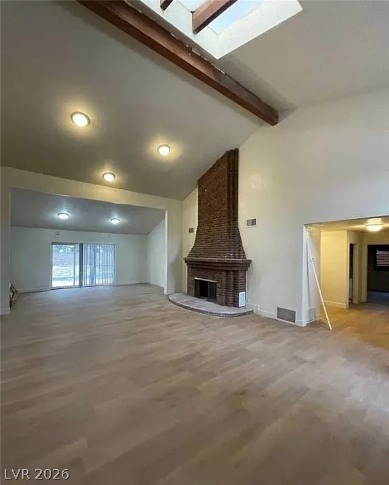 7664 Angel Crest, Las Vegas, NV 89117