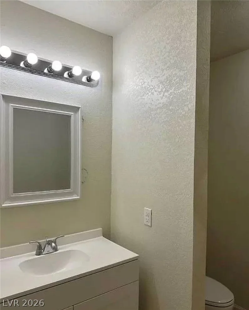 7664 Angel Crest, Las Vegas, NV 89117