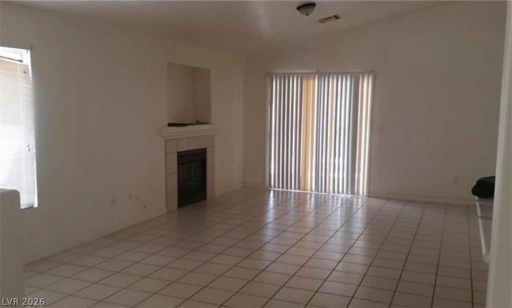 33 Newburg, North Las Vegas, NV 89032
