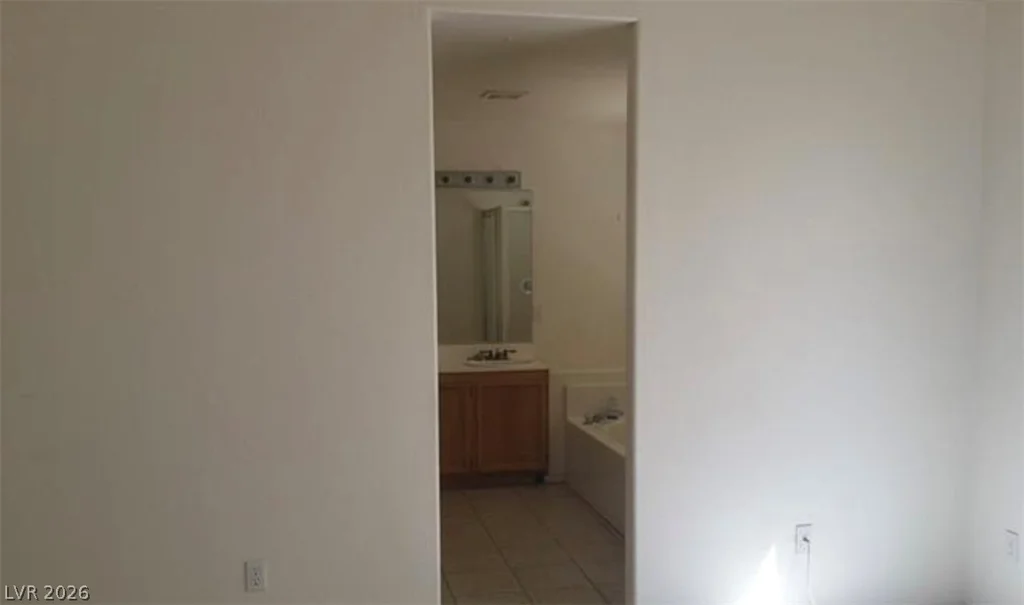 33 Newburg, North Las Vegas, NV 89032