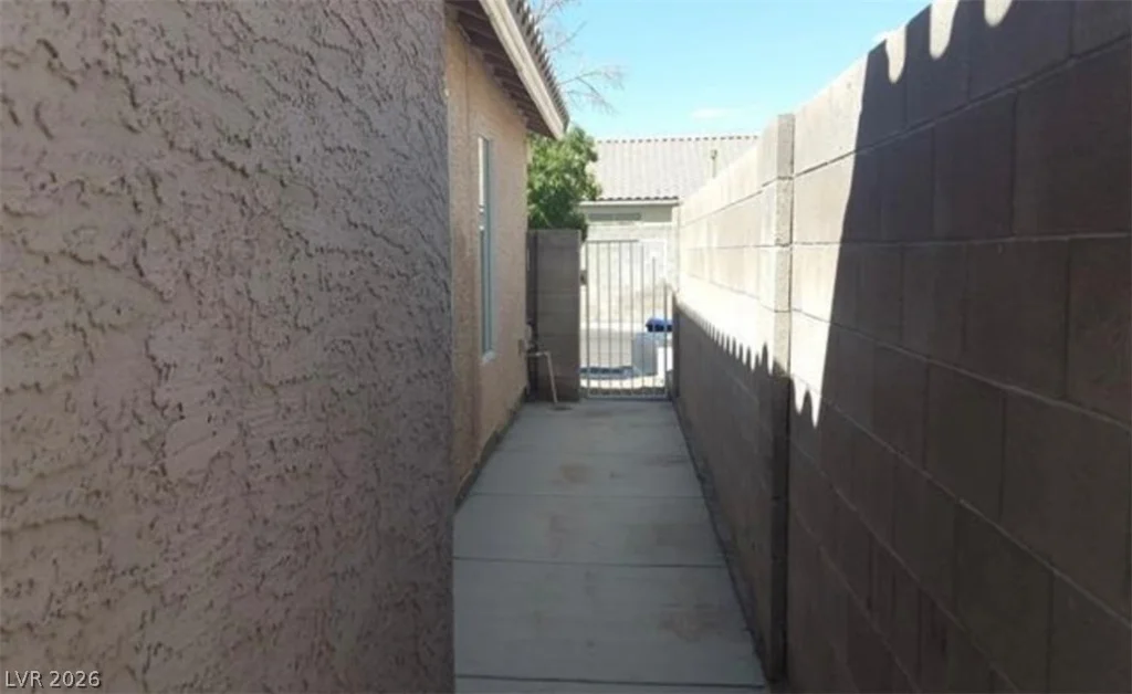 33 Newburg, North Las Vegas, NV 89032
