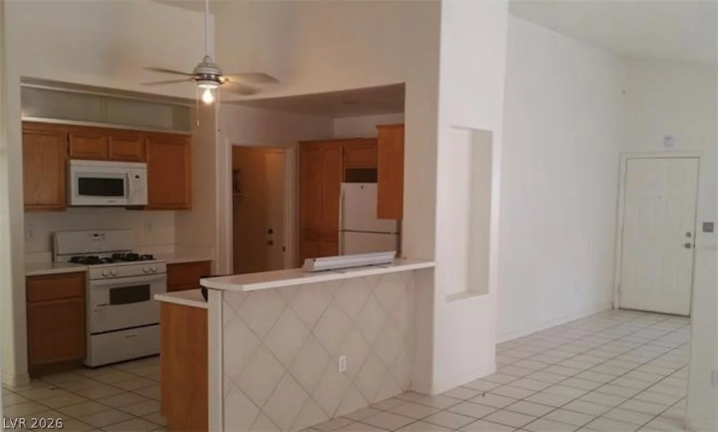 33 Newburg, North Las Vegas, NV 89032