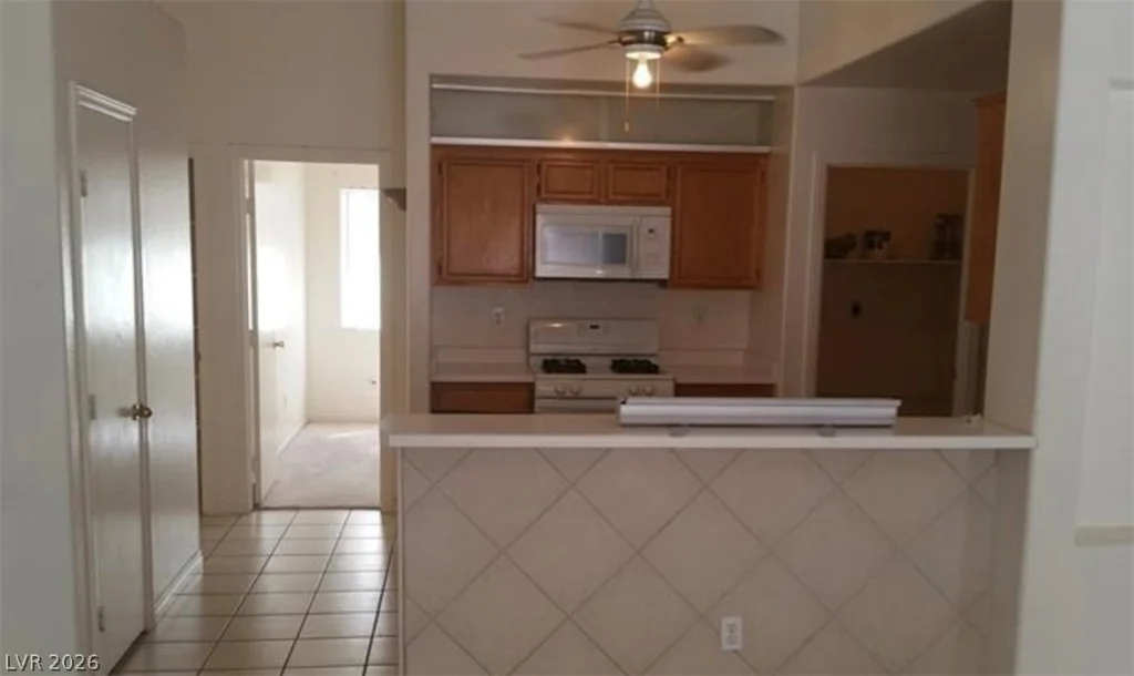 33 Newburg, North Las Vegas, NV 89032