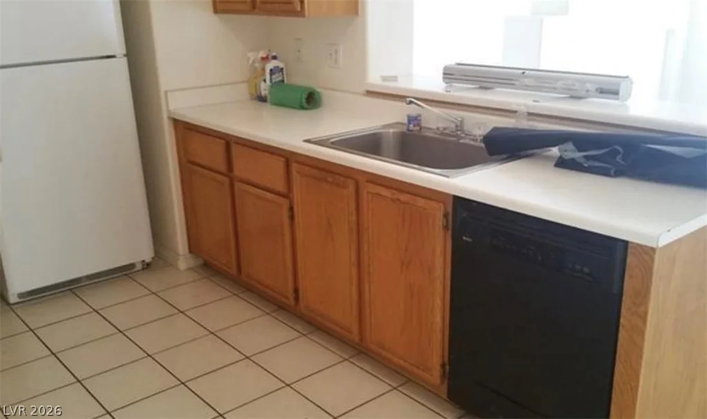 33 Newburg, North Las Vegas, NV 89032
