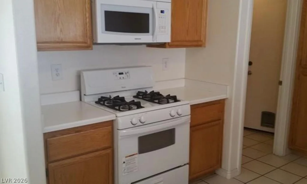 33 Newburg, North Las Vegas, NV 89032