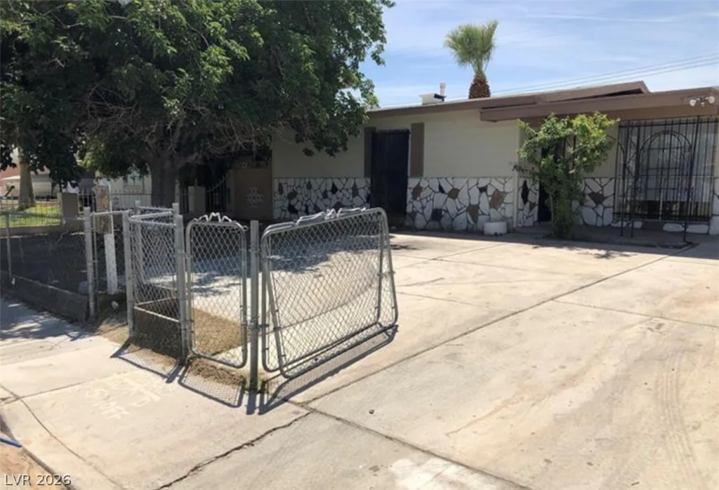 725 Miller, North Las Vegas, NV 89030
