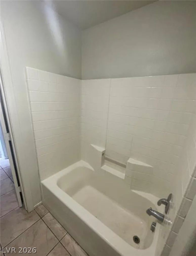 1209 Equator, North Las Vegas, NV 89032