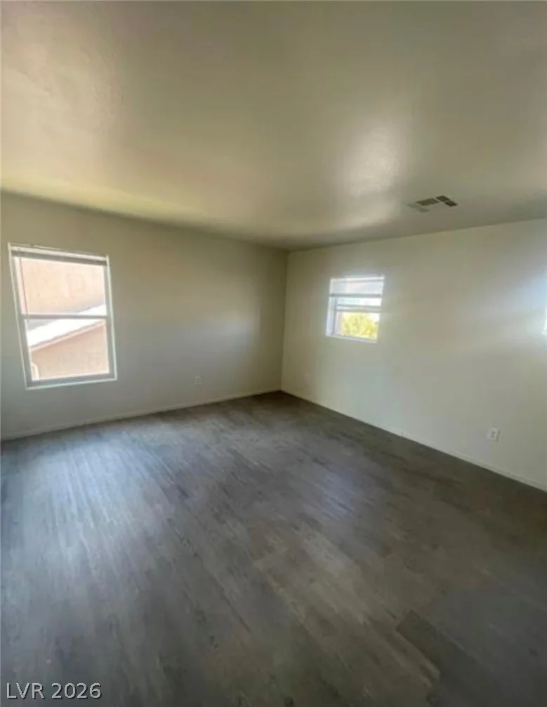 1209 Equator, North Las Vegas, NV 89032