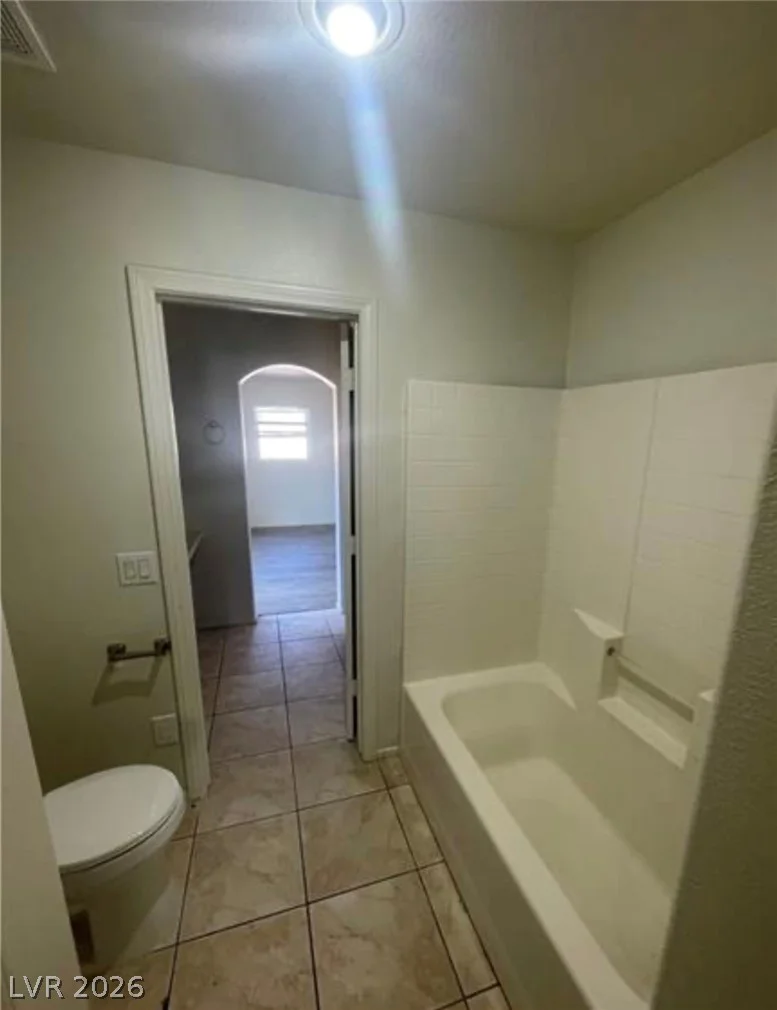 1209 Equator, North Las Vegas, NV 89032
