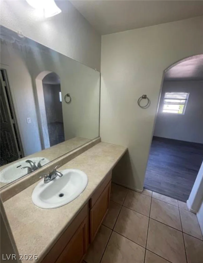 1209 Equator, North Las Vegas, NV 89032