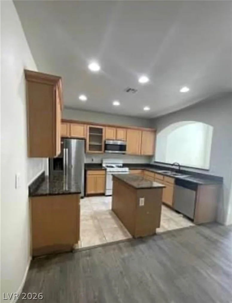 1209 Equator, North Las Vegas, NV 89032