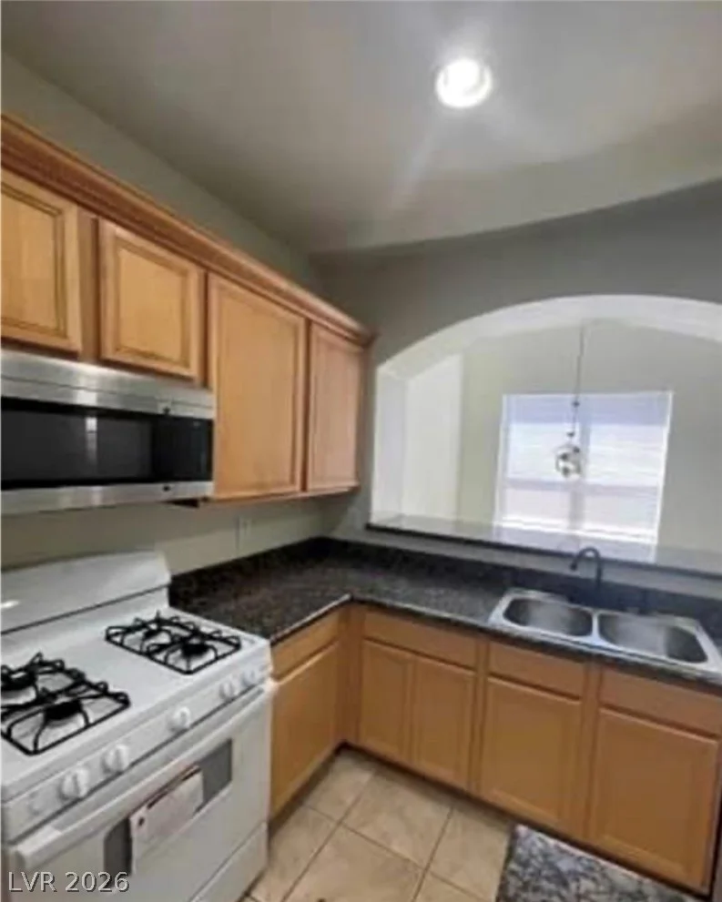 1209 Equator, North Las Vegas, NV 89032