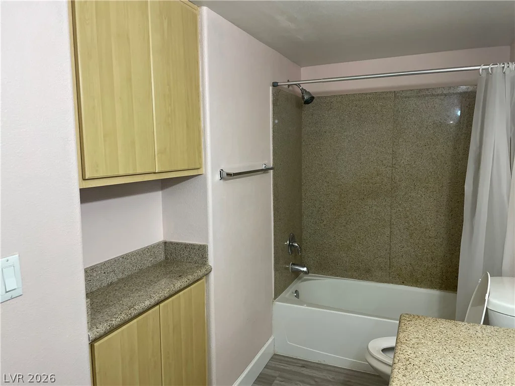 8000 Badura, Las Vegas, NV 89113