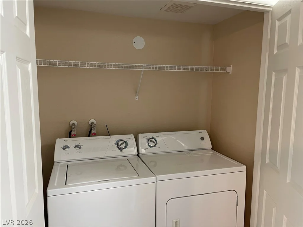 8000 Badura, Las Vegas, NV 89113