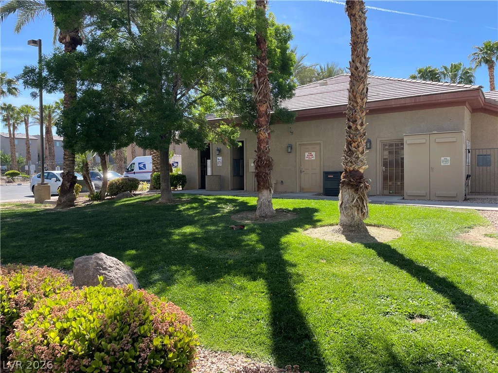 8000 Badura, Las Vegas, NV 89113