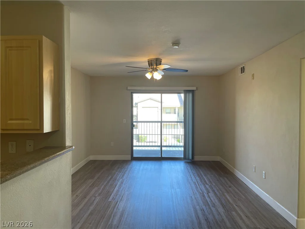 8000 Badura, Las Vegas, NV 89113
