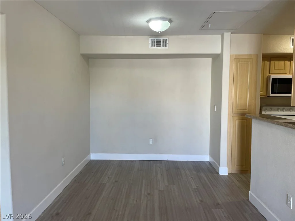 8000 Badura, Las Vegas, NV 89113