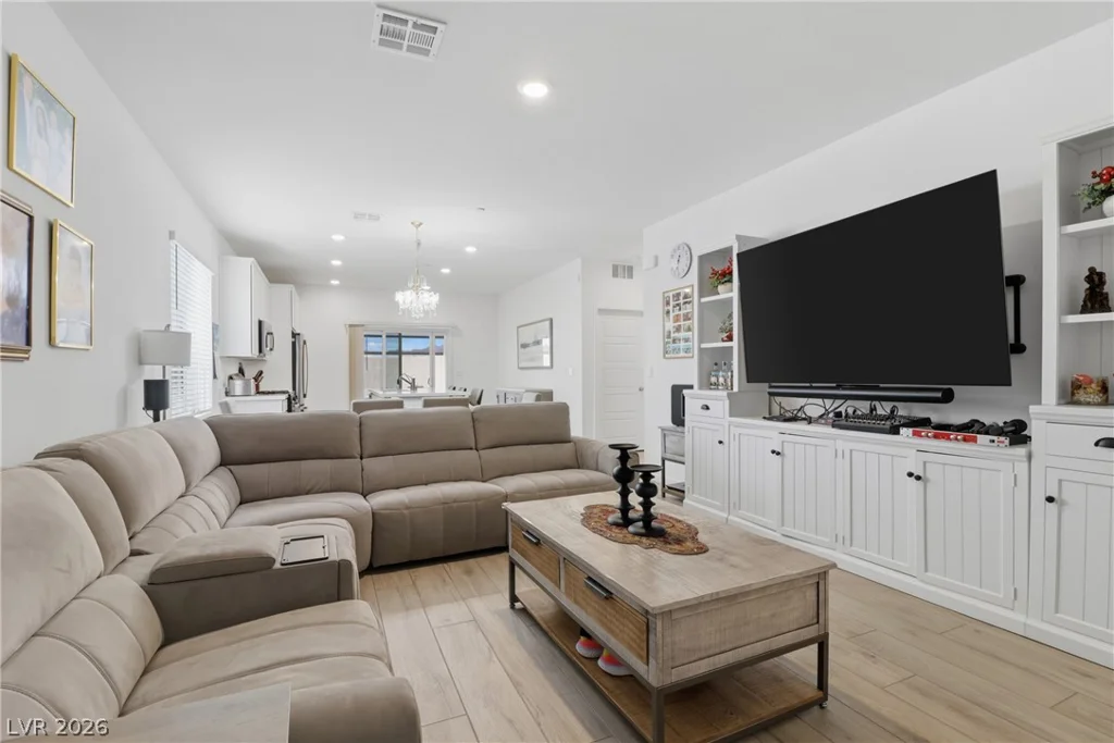 101 Cameron Chase, Henderson, NV 89011