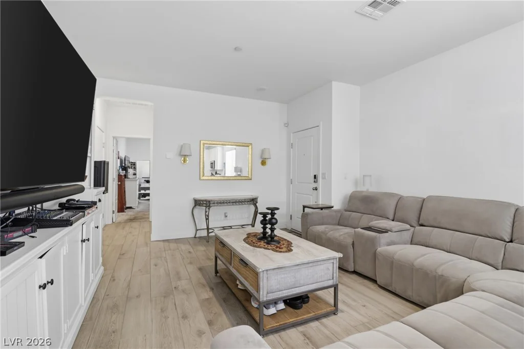 101 Cameron Chase, Henderson, NV 89011