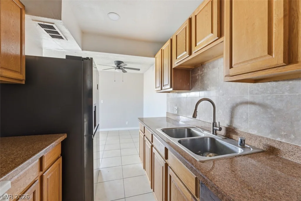 3469 Villa Knolls South, Las Vegas, NV 89120