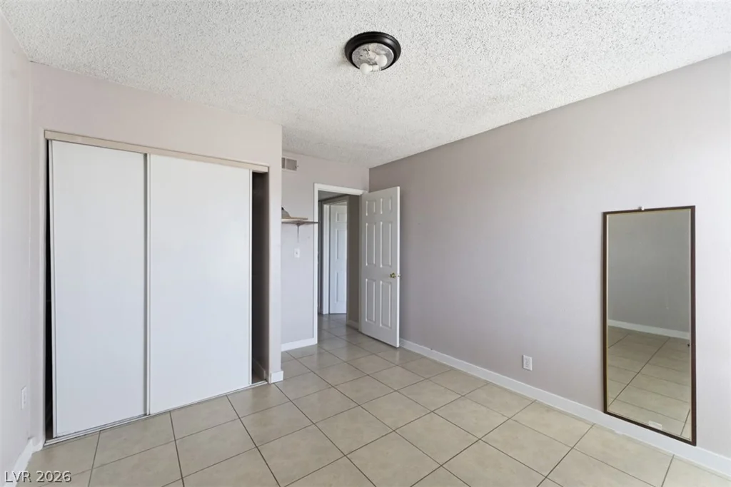 3469 Villa Knolls South, Las Vegas, NV 89120