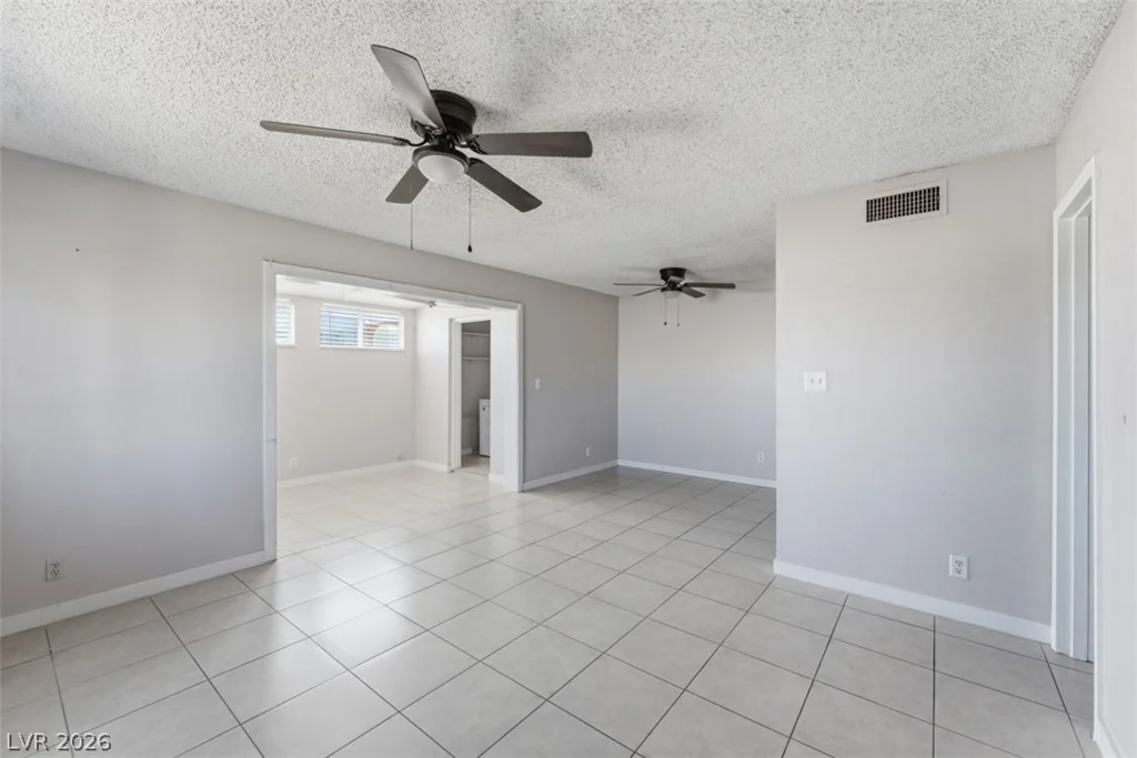 3469 Villa Knolls South, Las Vegas, NV 89120