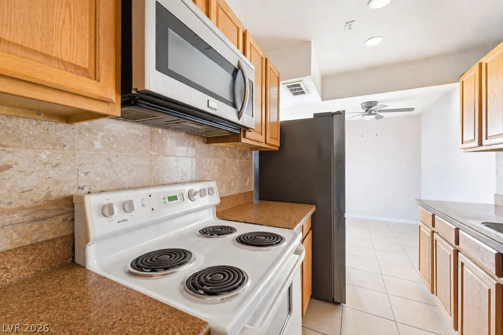 3469 Villa Knolls South, Las Vegas, NV 89120