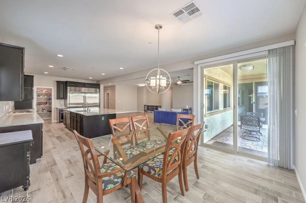 1546 Point Vista, Henderson, NV 89014