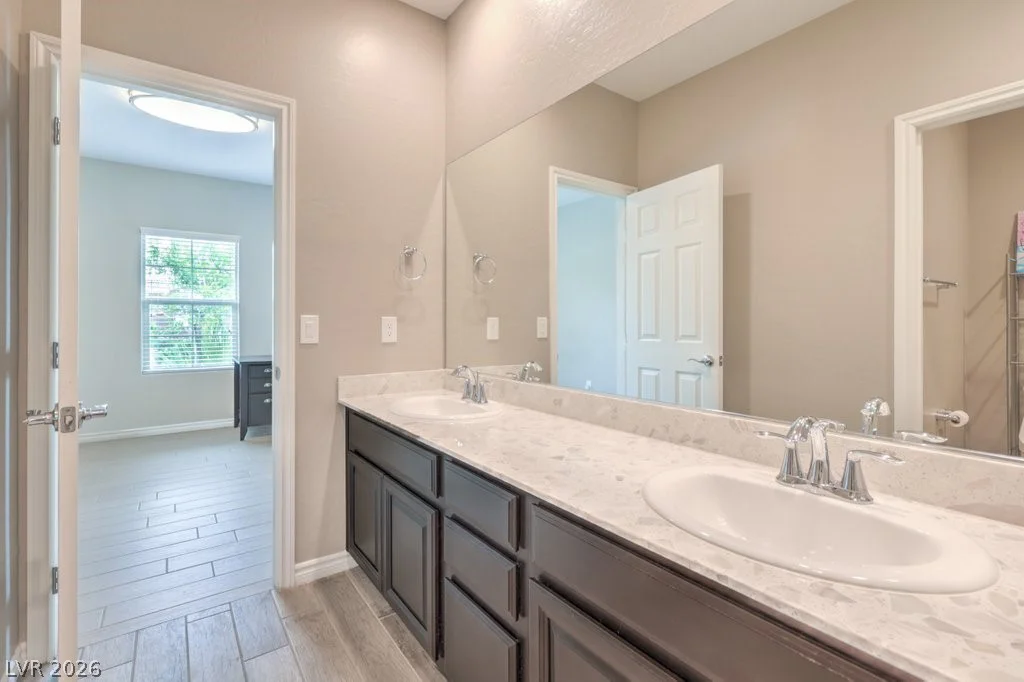 1546 Point Vista, Henderson, NV 89014