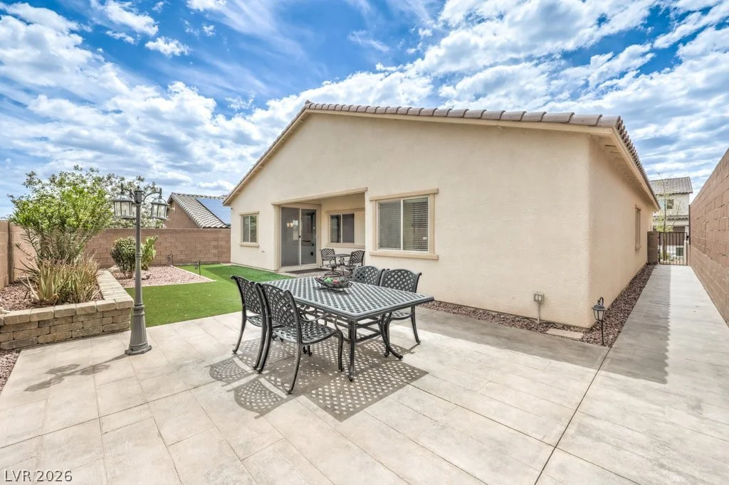 1546 Point Vista, Henderson, NV 89014