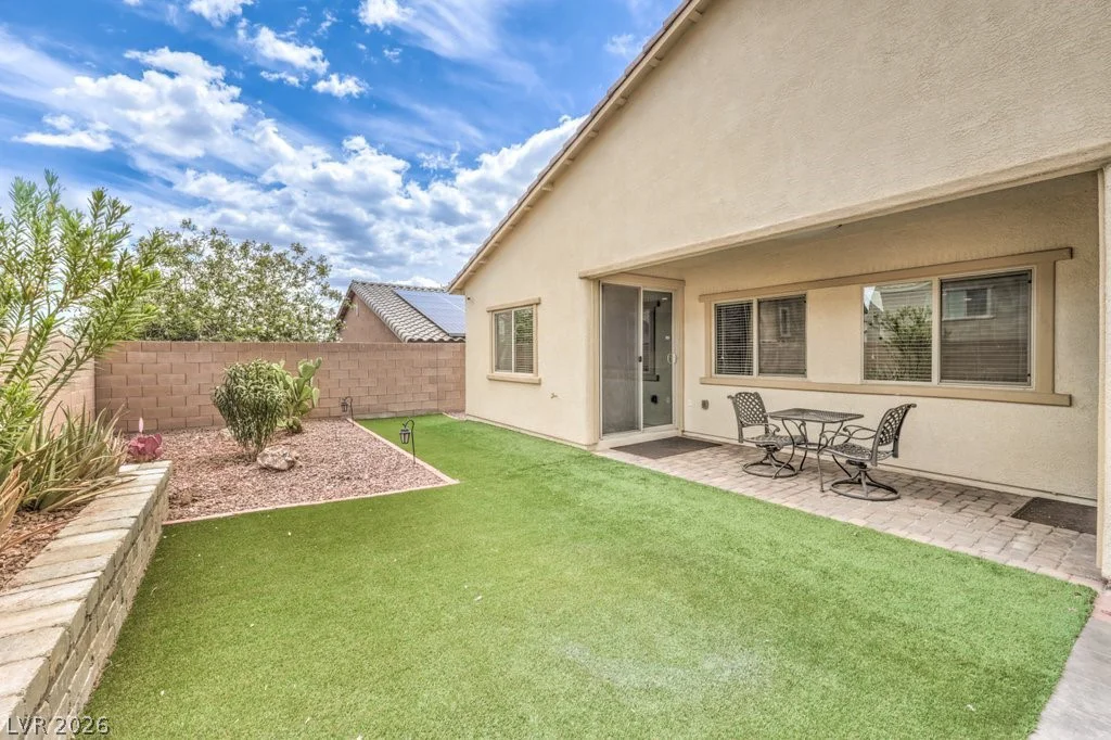 1546 Point Vista, Henderson, NV 89014