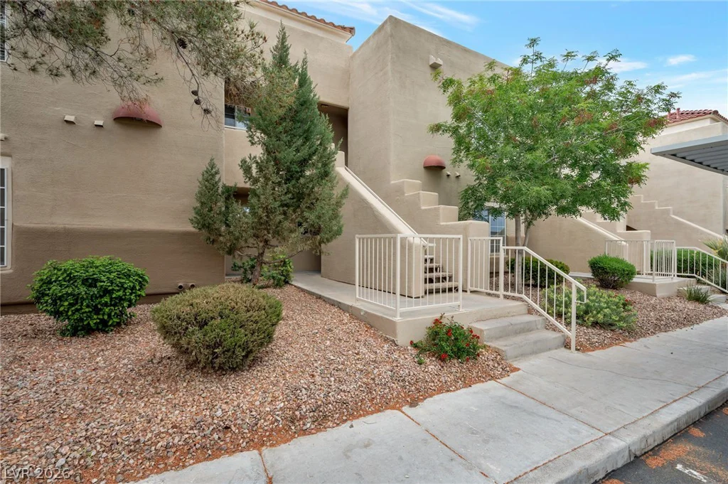 1909 Mountain Hills, Las Vegas, NV 89128