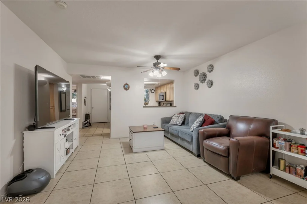 1909 Mountain Hills, Las Vegas, NV 89128