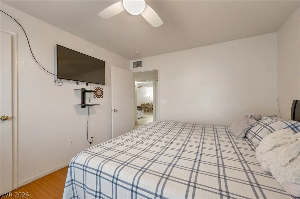 1909 Mountain Hills, Las Vegas, NV 89128