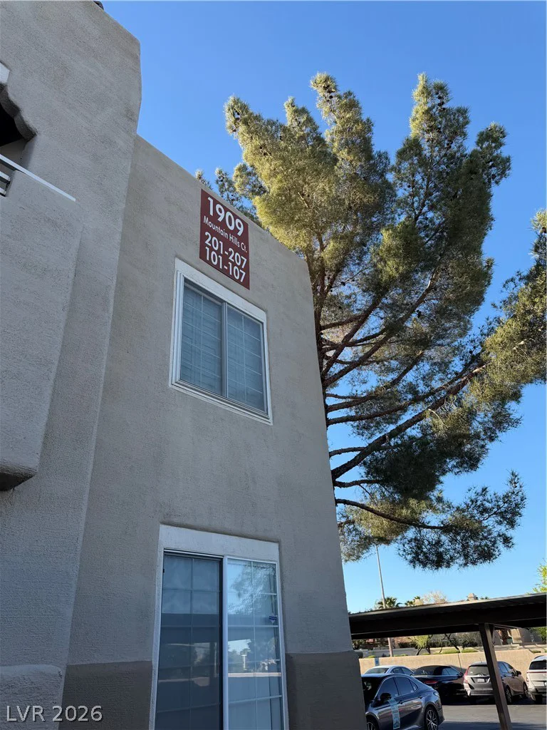 1909 Mountain Hills, Las Vegas, NV 89128