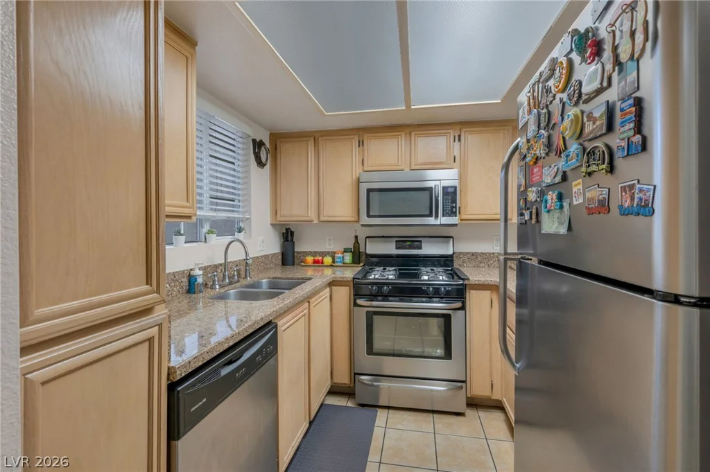 1909 Mountain Hills, Las Vegas, NV 89128