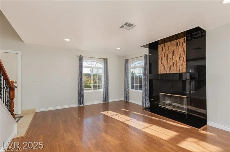 924 Angel Star, Las Vegas, NV 89145
