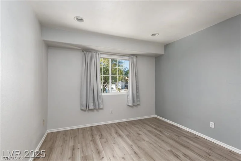 924 Angel Star, Las Vegas, NV 89145