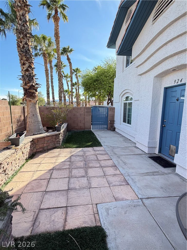 924 Angel Star, Las Vegas, NV 89145